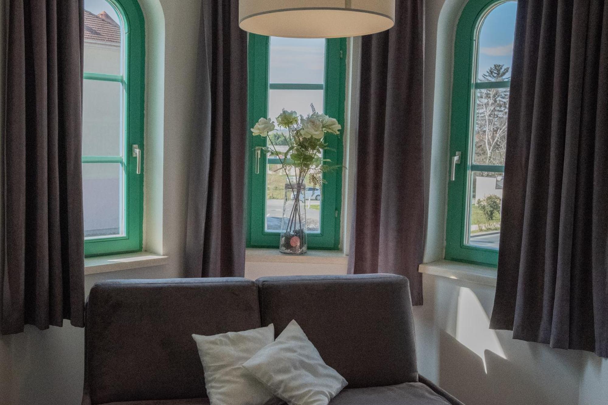 Hotel Am Greiner Руст Екстериор снимка
