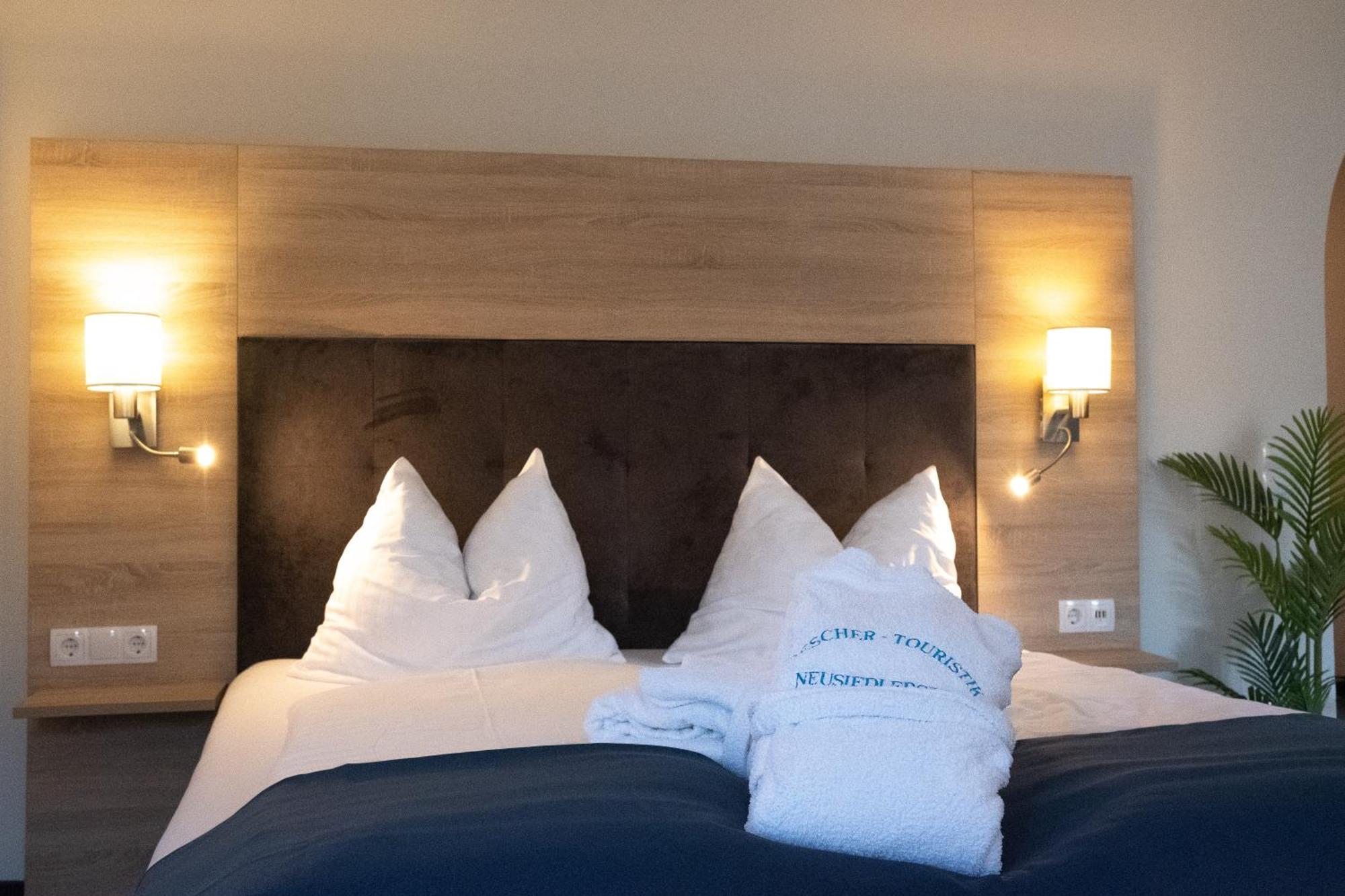 Hotel Am Greiner Руст Екстериор снимка