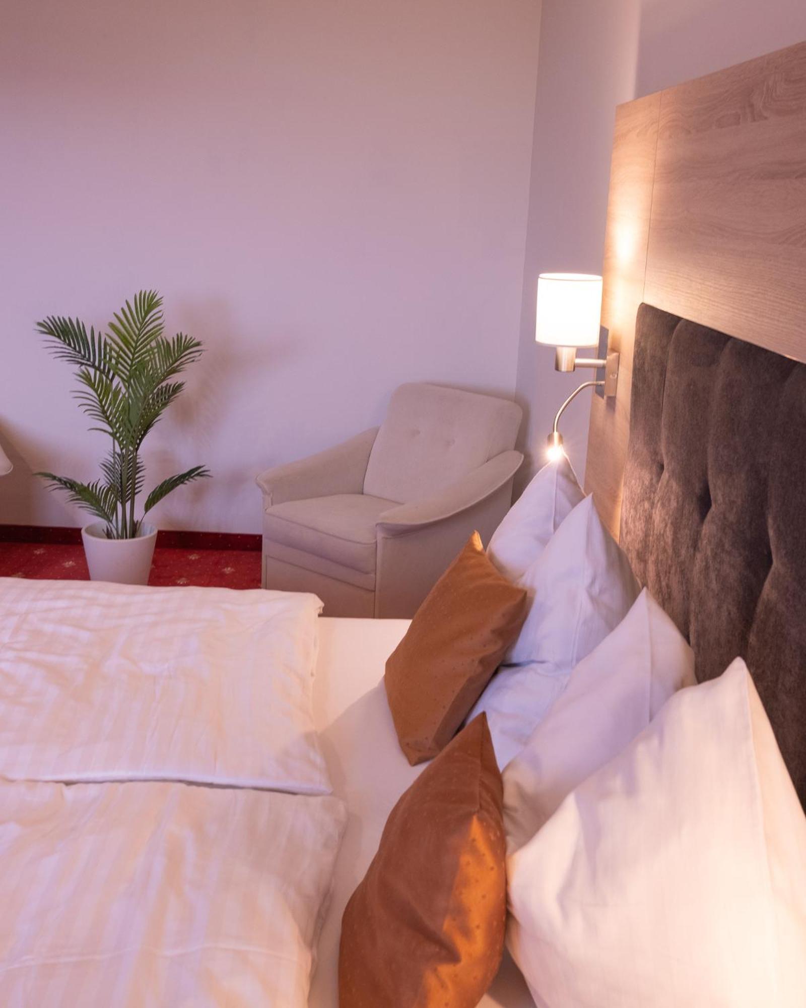 Hotel Am Greiner Руст Екстериор снимка